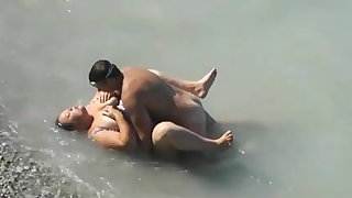 Chubby Girl Fucked In The Sea by A local Guy On Her Vacation morokko hot sex video