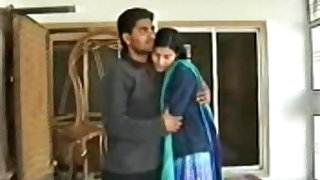 Paki desperate girl fucking with bf hot sex video bangla